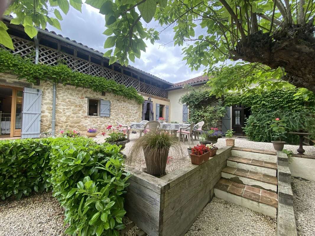 Maison à BOULOGNE-SUR-GESSE