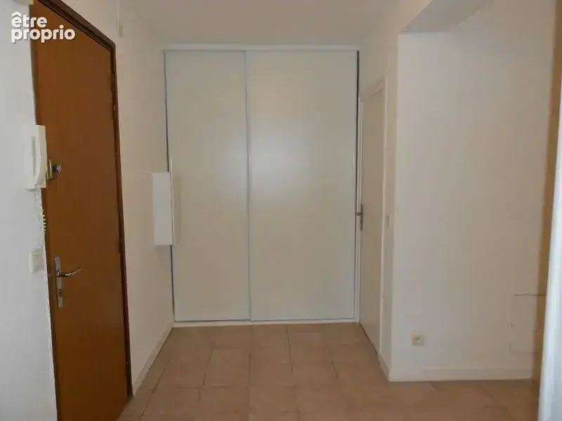 Appartement 2 pièces 45 m² à vendre à Villars (42390) - photo 4