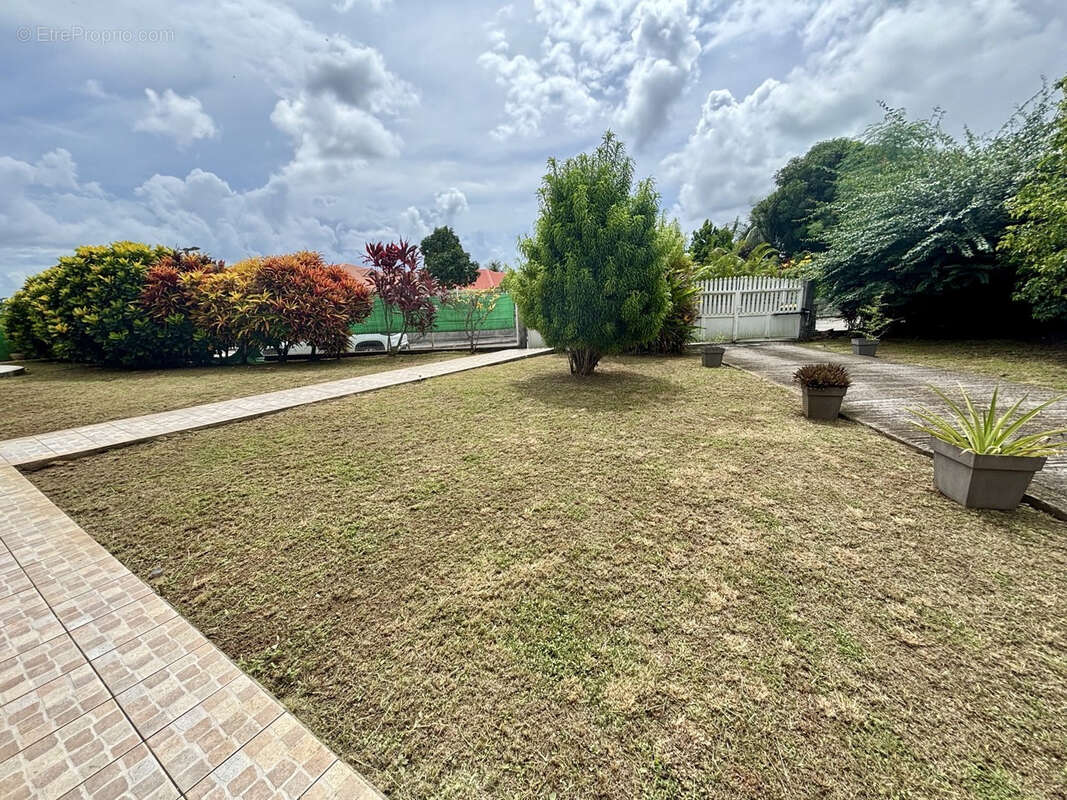 Maison à LE LAMENTIN