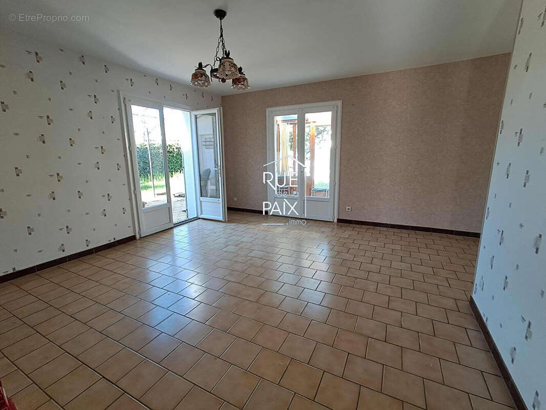 Maison à NAINTRE