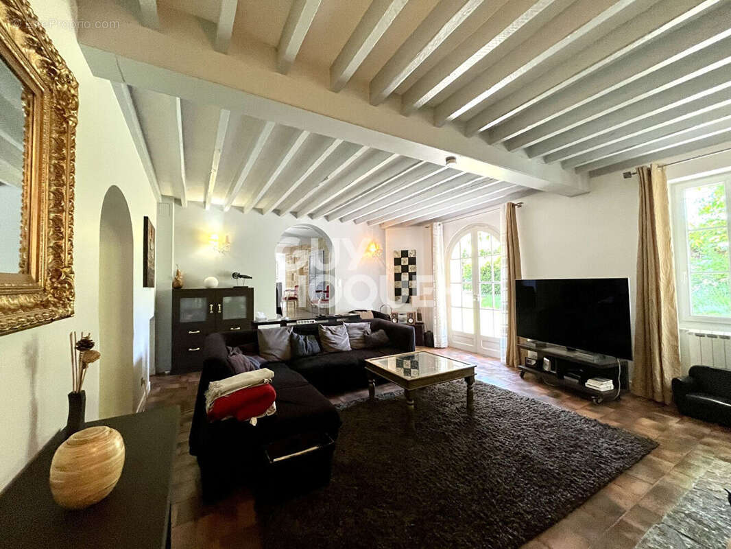 Maison à MEZIERES-SUR-SEINE