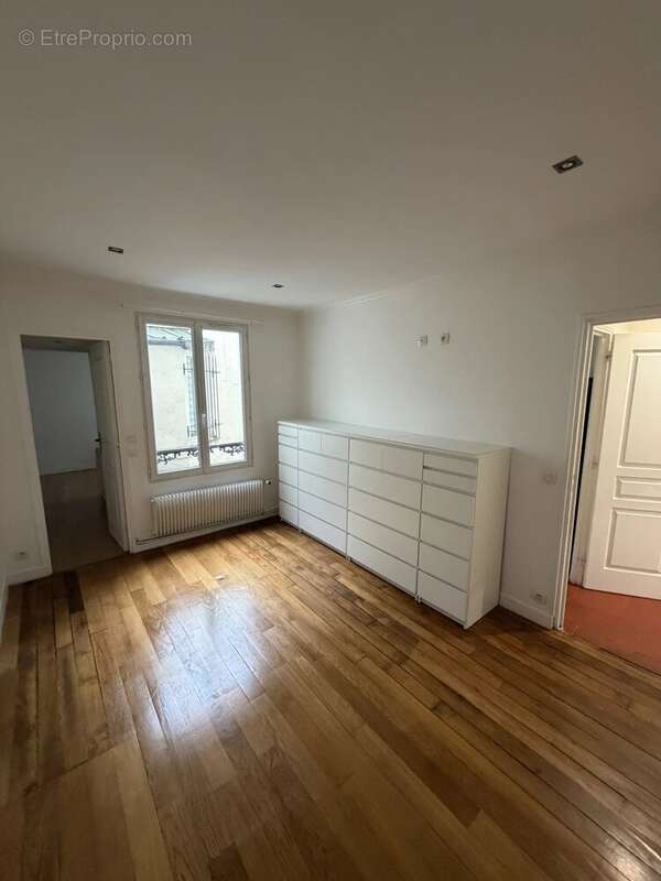 Appartement à PARIS-7E