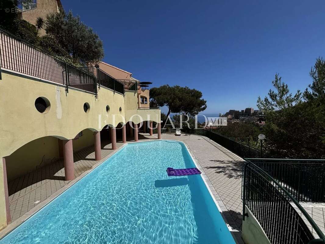 Appartement à BEAUSOLEIL