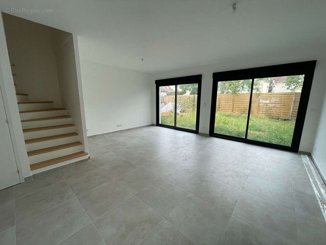 Maison à BEZONS
