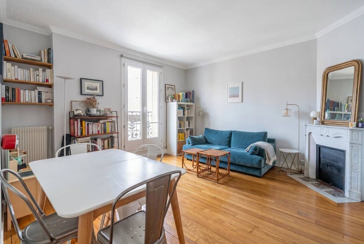 Appartement à LEVALLOIS-PERRET