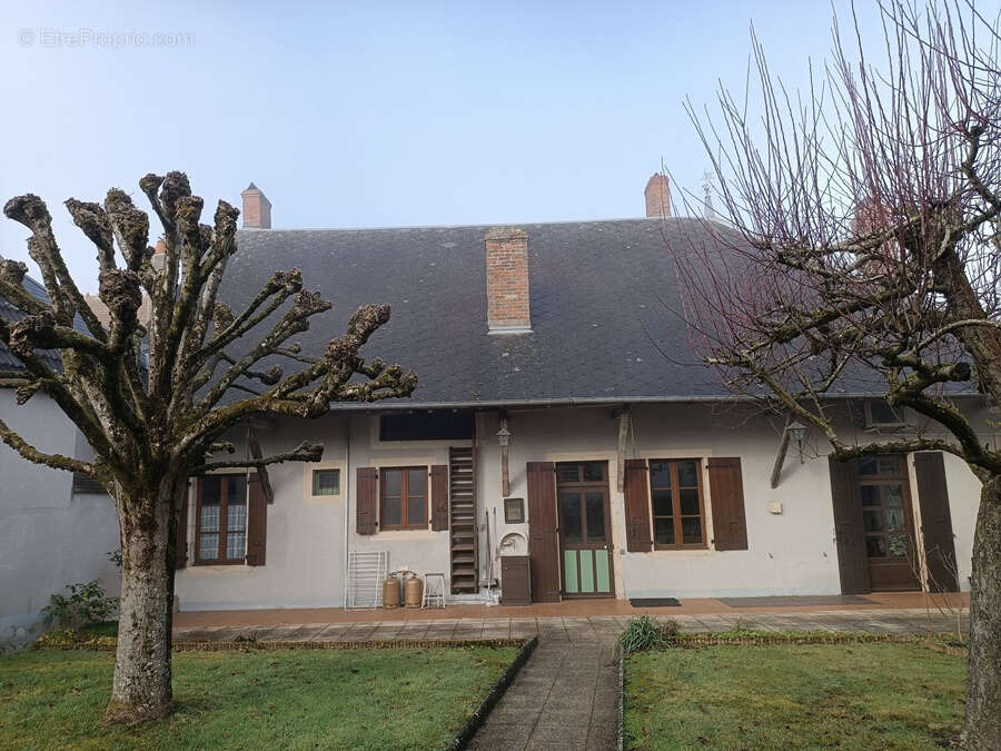 Maison à OUROUER-LES-BOURDELINS