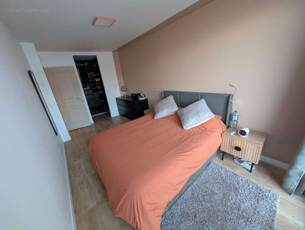 Appartement à BOIS-COLOMBES