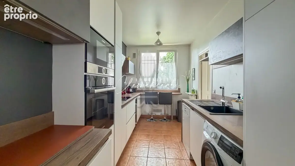 Appartement t4 - 94 m² - séjour double -  2 chambres -terrasse - box - cave - photo 8