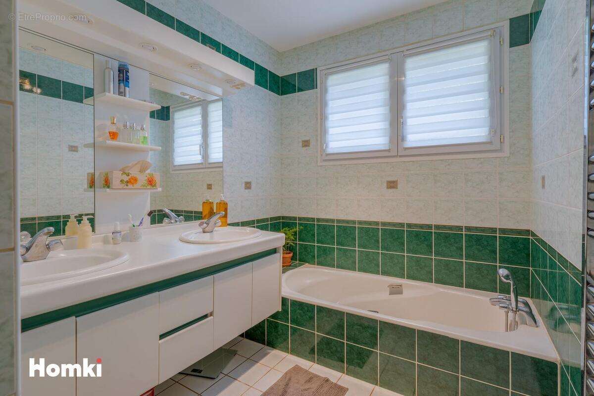 Maison à SAINT-ETIENNE