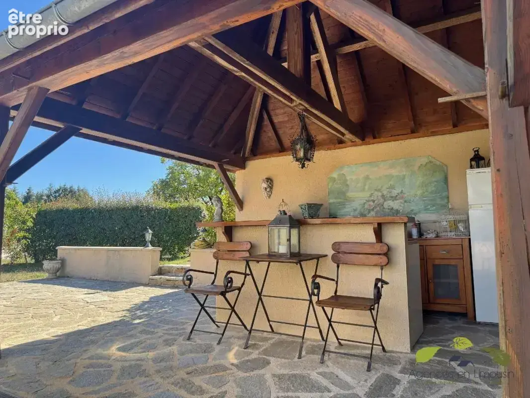Maison 5 pièces 136 m² à vendre à Treignac (19260) - photo 7