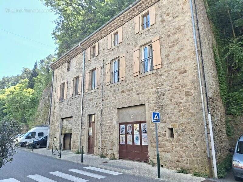 Appartement à LARGENTIERE