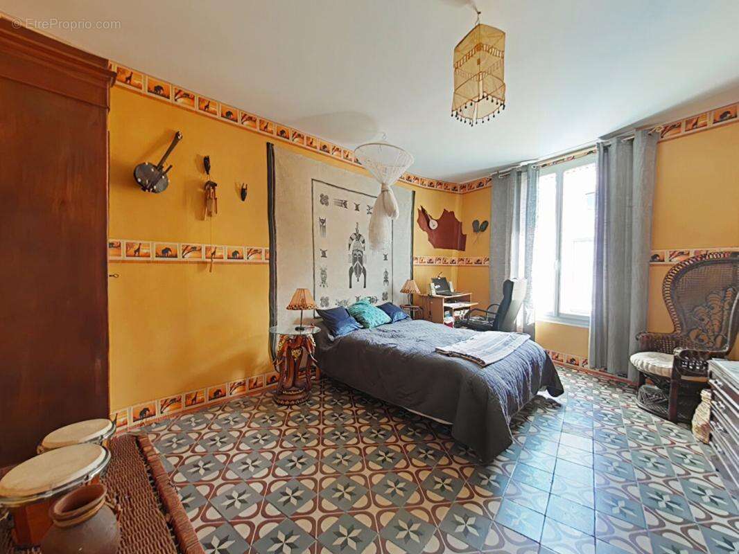 Maison à QUARANTE