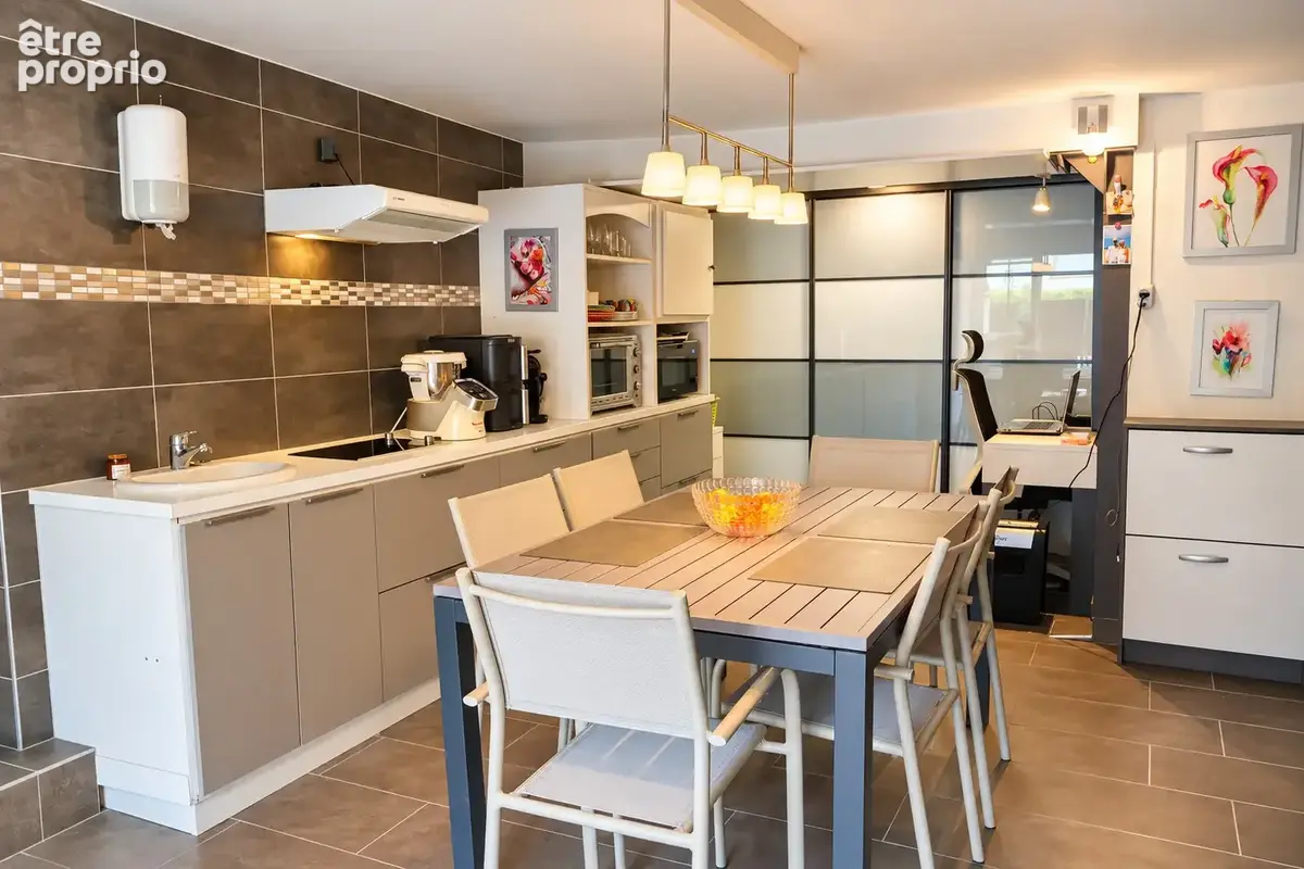 Maison 7 pièces 177 m2 avec piscine - photo 8