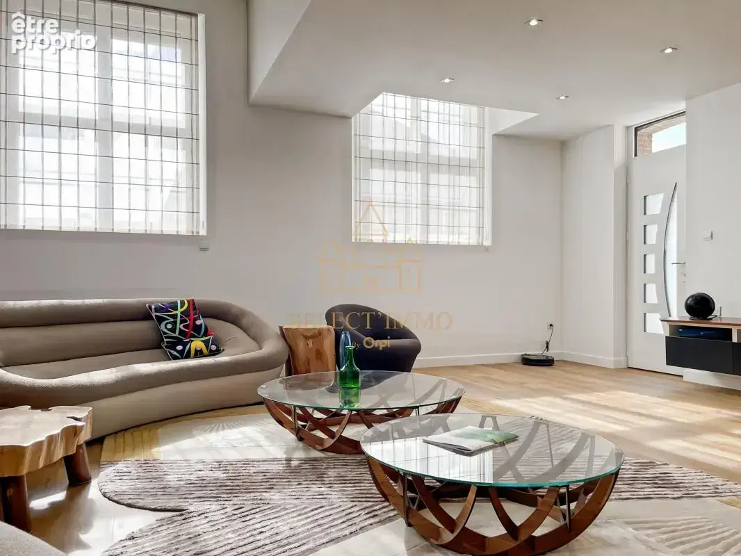 Authentique maison de 237m² rénovée avec goût - photo 3