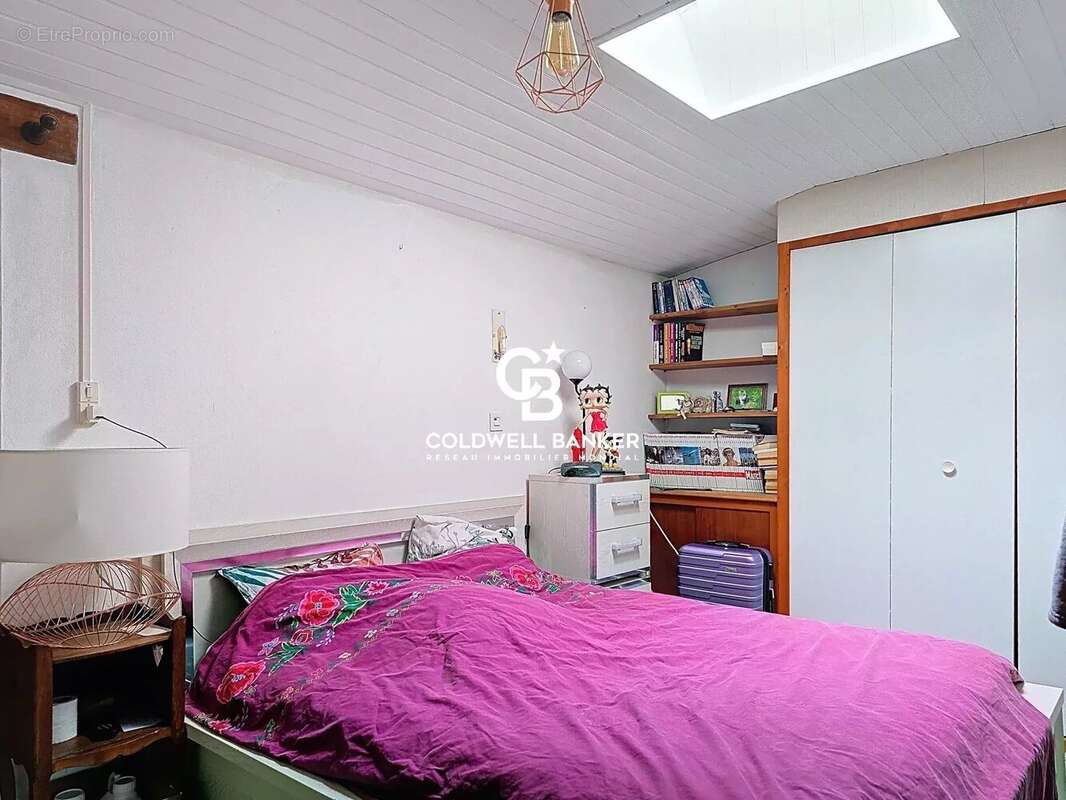 Maison à CHAMPAGNE-LES-MARAIS