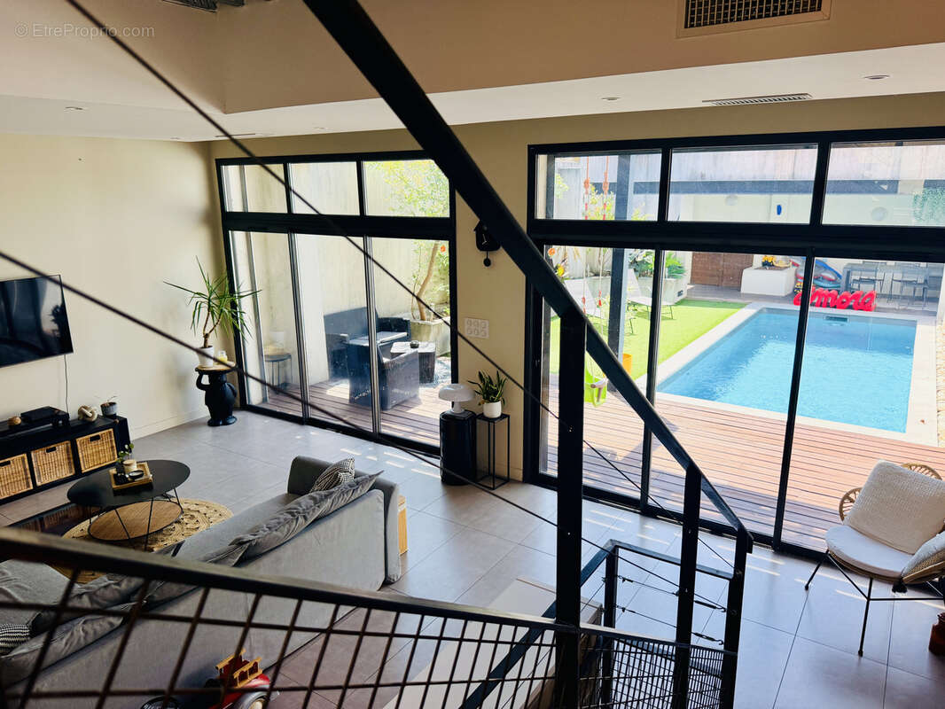 Maison entièrement rénover avec piscine - photo 8