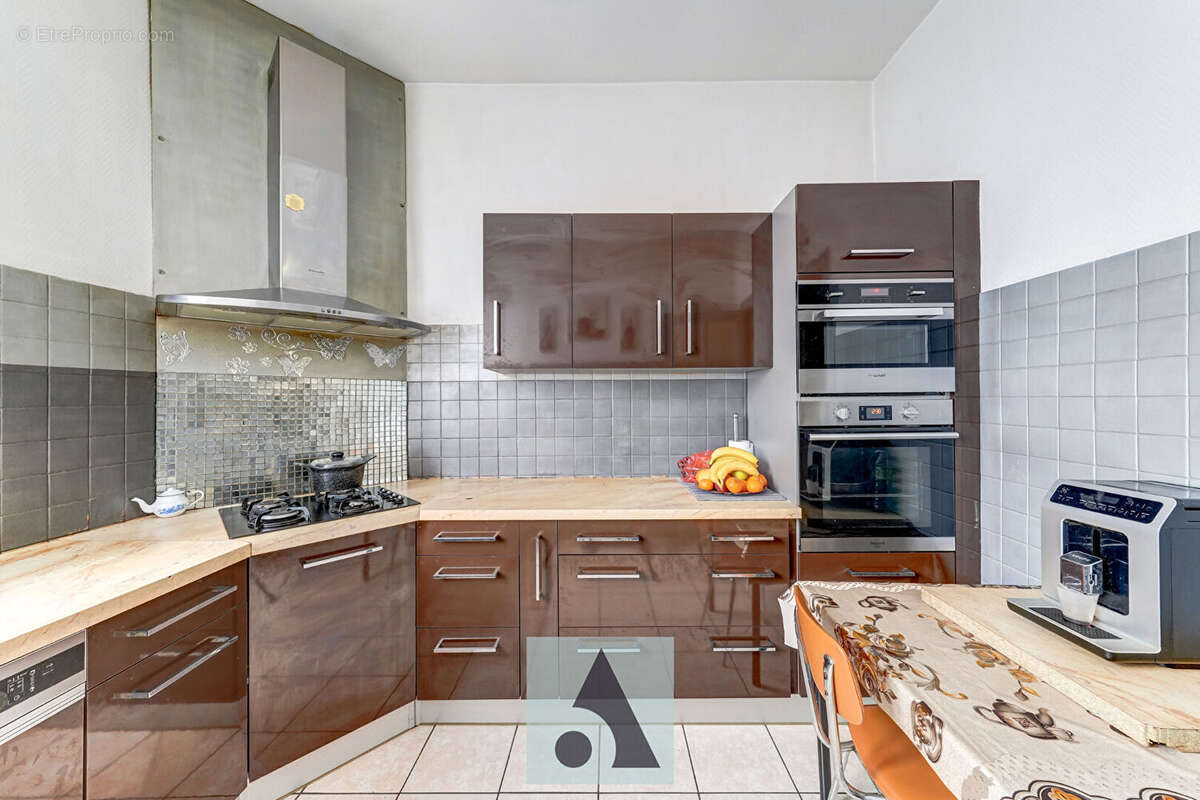Maison à LYON-8E