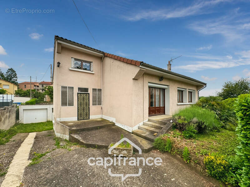 Maison à ROUSSILLON