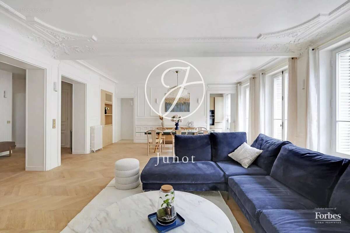 Appartement à PARIS-5E