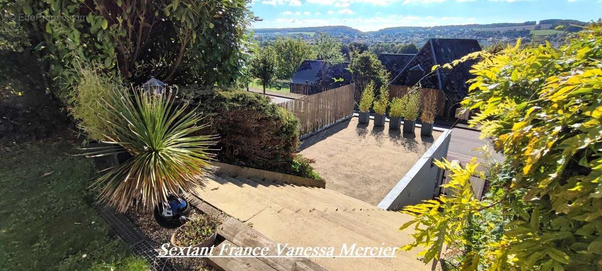 Belle propriété avec vue panoramique ! - photo 16