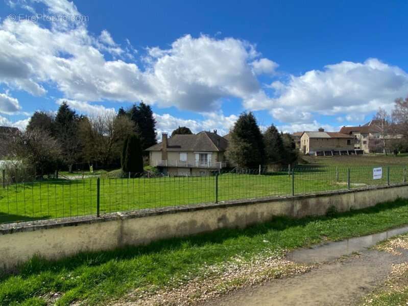 Vous rêvez d'un cadre de vie authentique sans renoncer au confort de la ville - photo 4