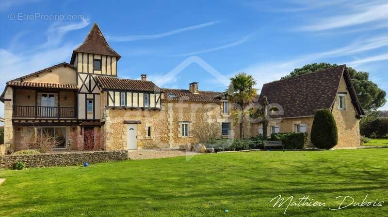 Domaine de caractère du XVIIᵉ siècle rénové - Propriété de charme avec piscine et parc arboré - Entre Périgueux et Bergerac - photo 27