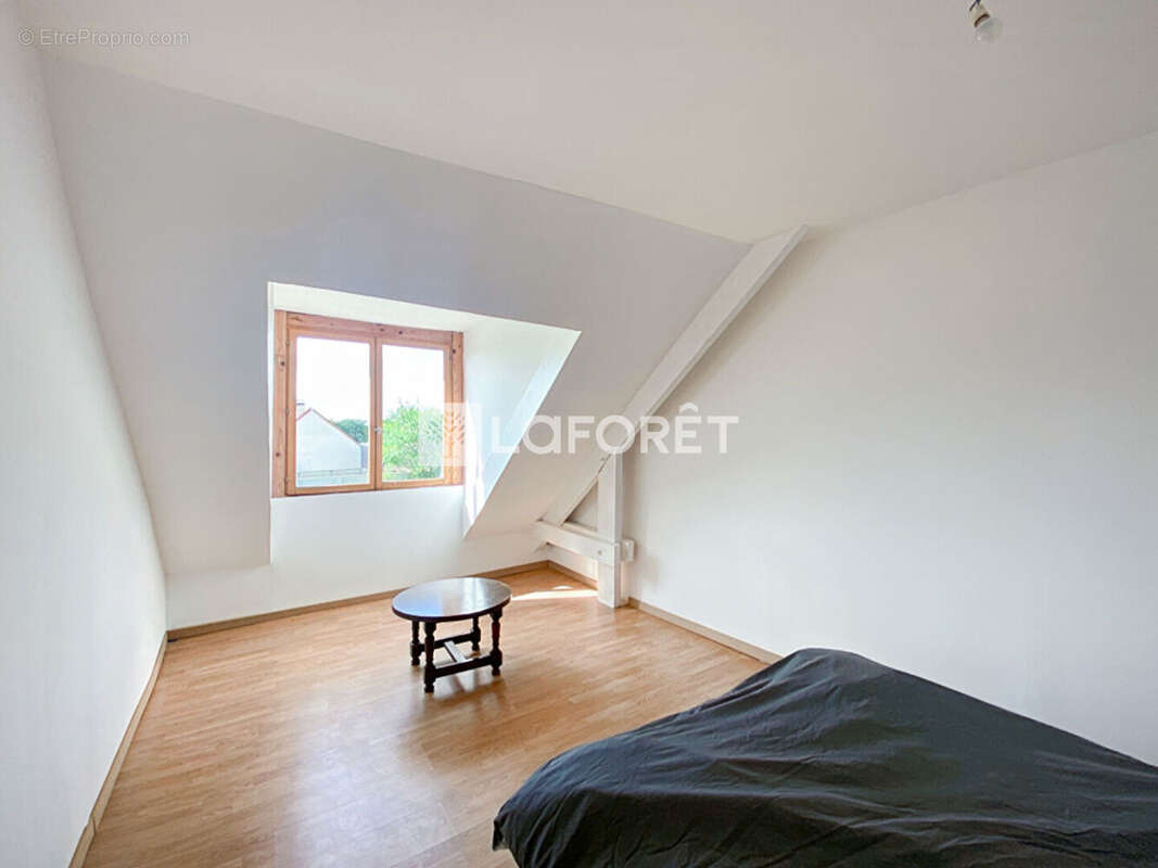 Maison à DAMPIERRE-SUR-AVRE