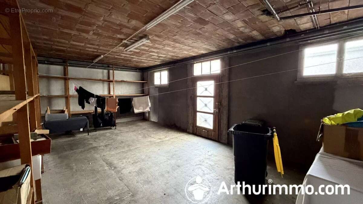 Maison avec 2 appartements – Idéal investisseur ou grande famille - photo 10