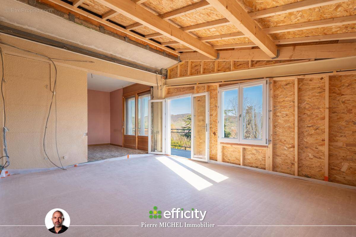 Appartement à MONTROTTIER