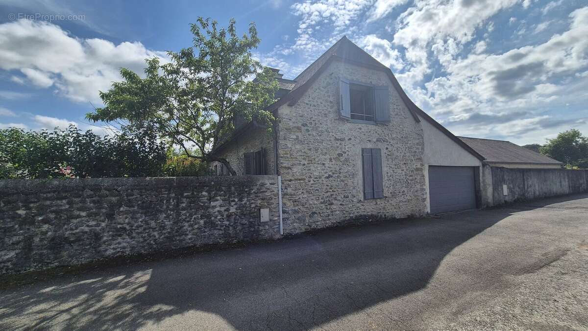 Maison à ASSON