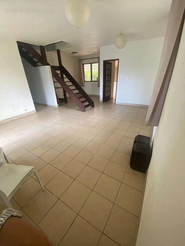 Maison à REMIRE-MONTJOLY