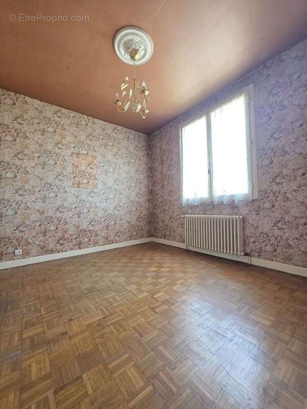 Maison T5 - Hyper-centre - photo 5