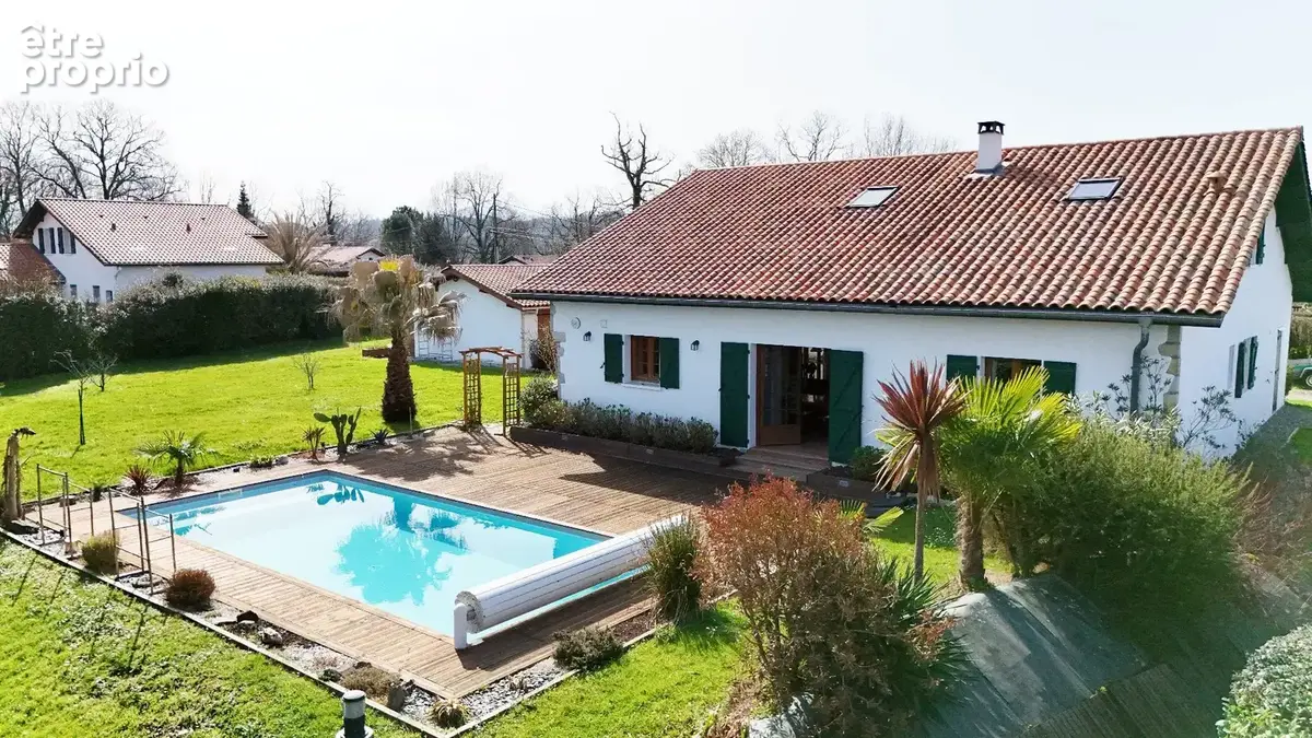 Maison basque de type t6 de 185 m2 avec piscine + dependance de 50 m2 - photo 3