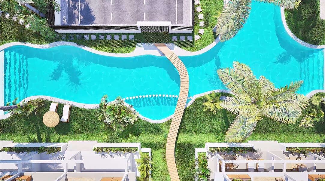 Appartement à COMPS