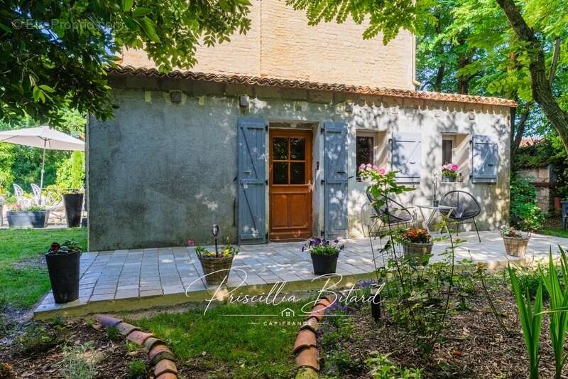 Maison à AIGREFEUILLE-D'AUNIS