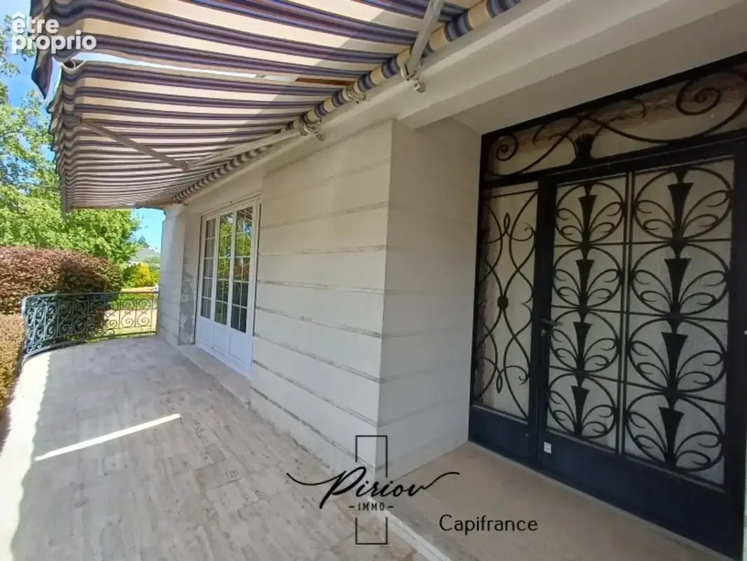 Maison familiale au coeur de Doué la Fontaine - Potentiel de 6 chambres - photo 16