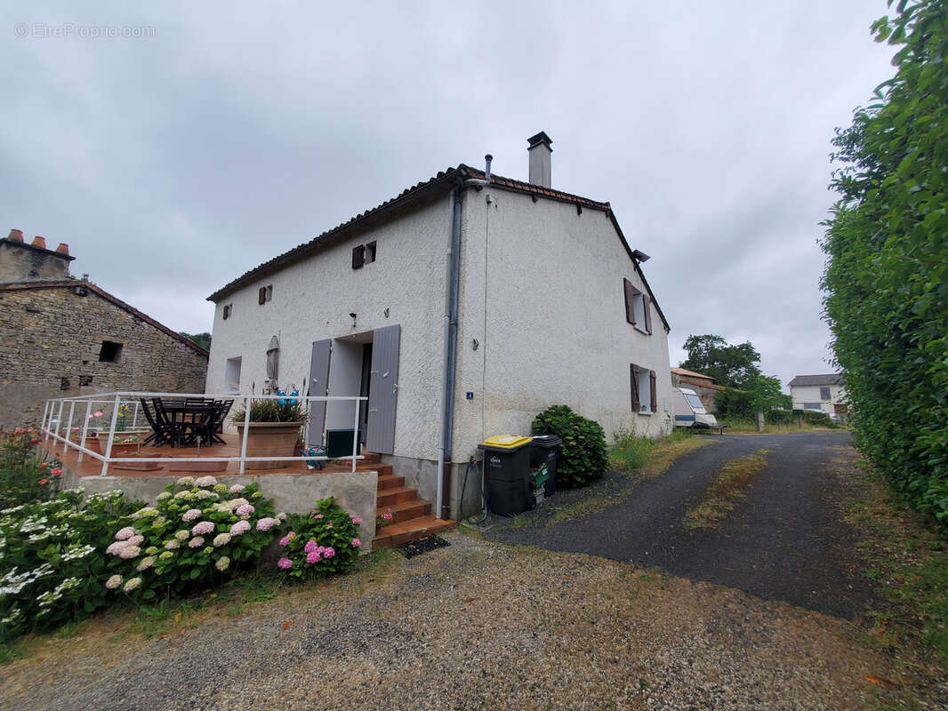 Maison de village - photo 12