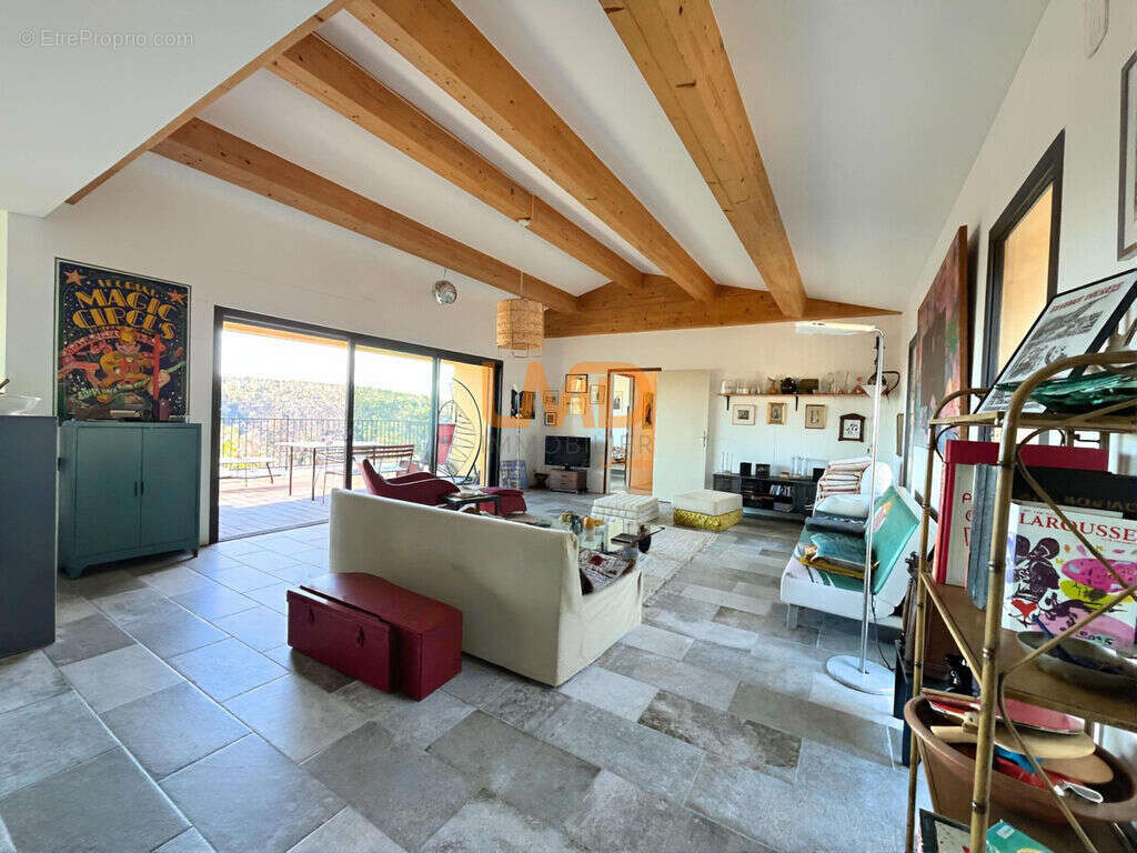 Maison à CALLAS