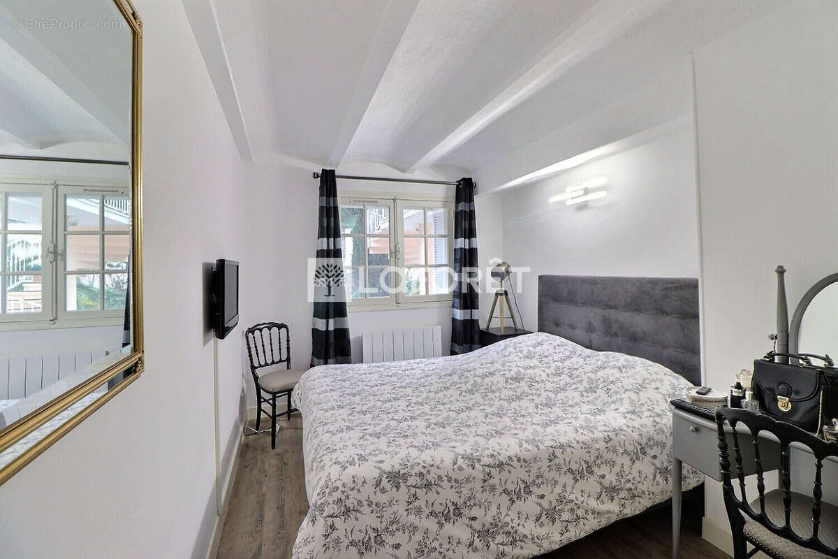 Appartement à HYERES