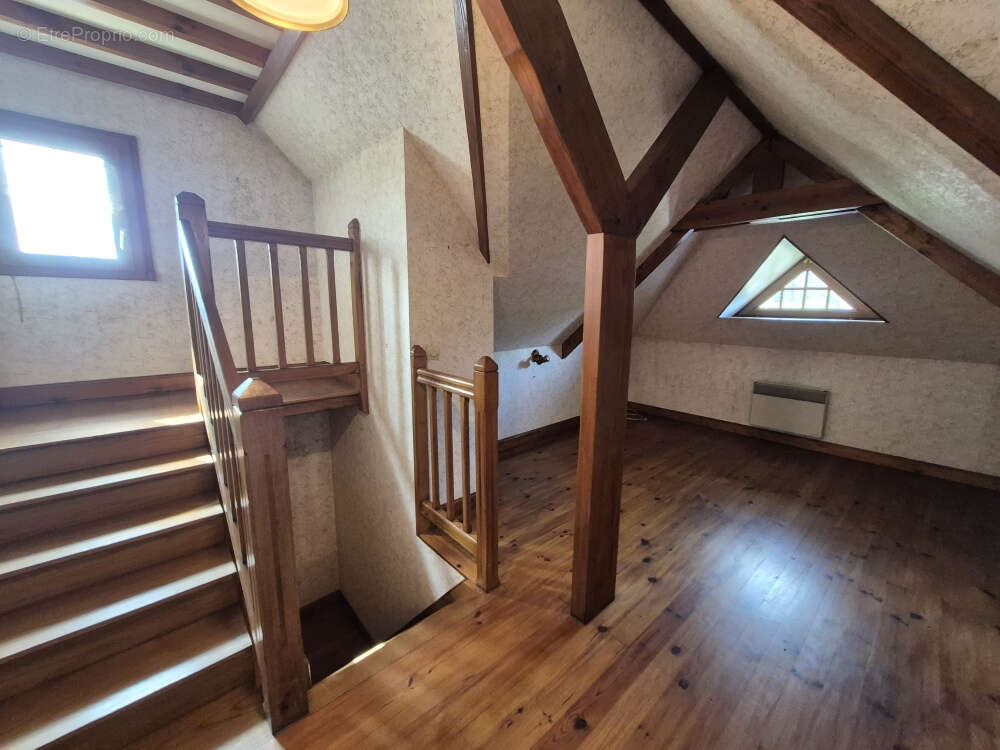 Maison à NEUFCHATEL-EN-BRAY