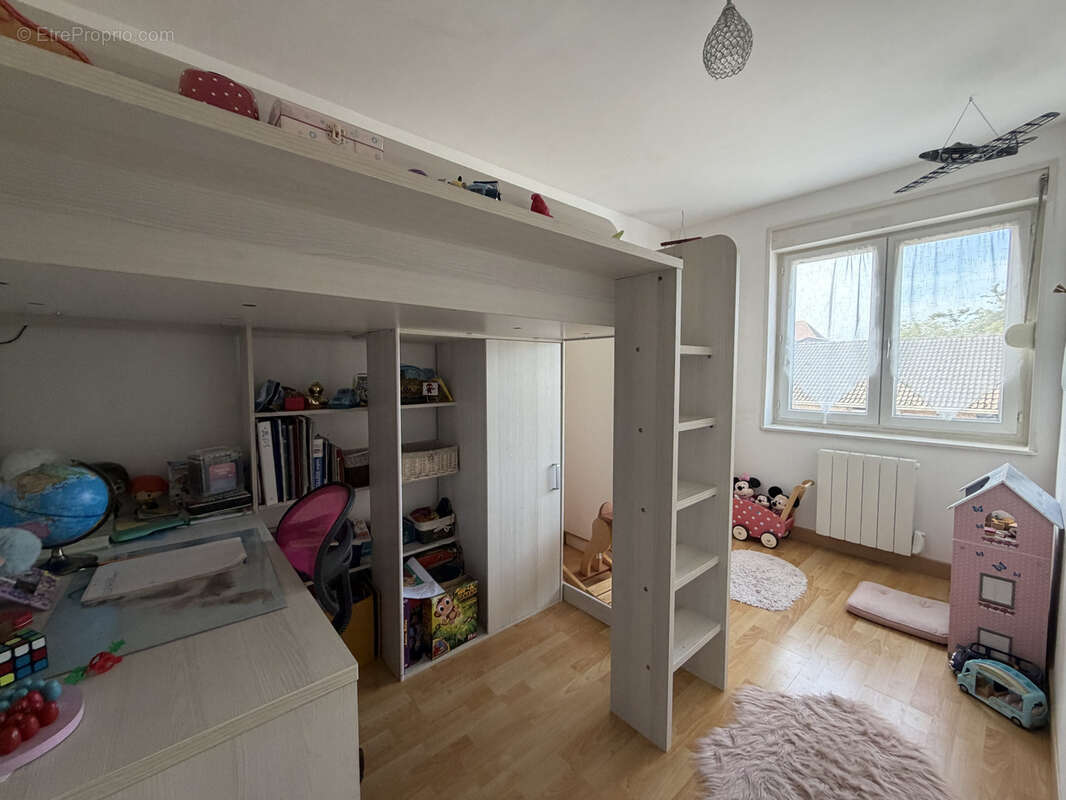 Maison à HOUPLINES