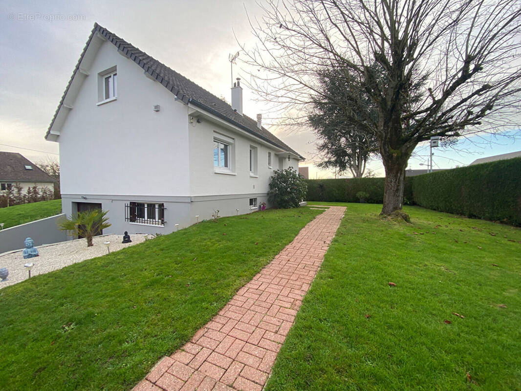 Maison à LE NEUBOURG