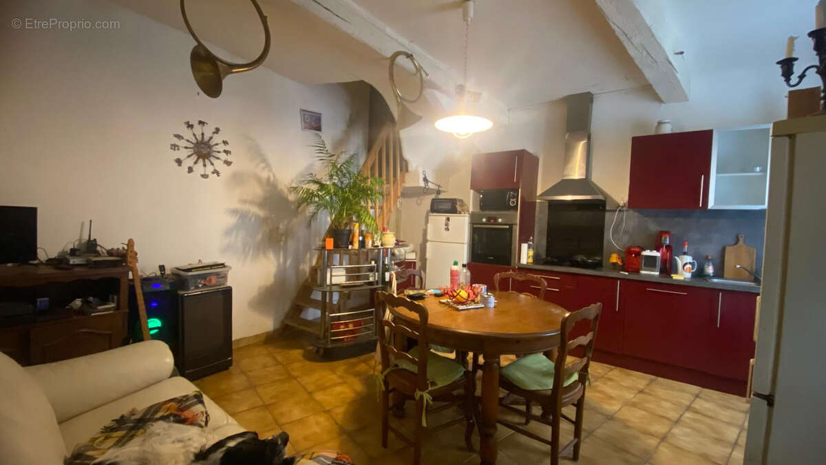 Maison à PARAZA