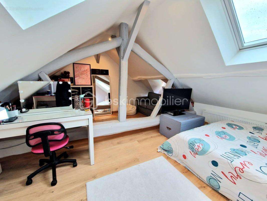 Maison à HOUDAN
