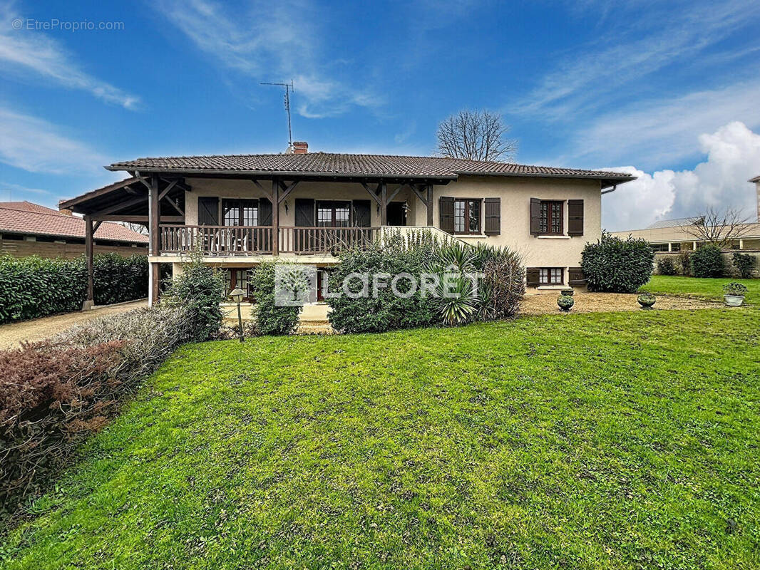 Maison à SAINT-JEAN-SUR-VEYLE