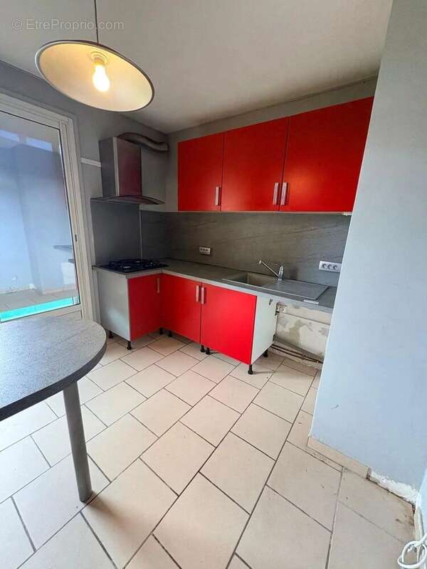 Appartement à GUILHERAND-GRANGES