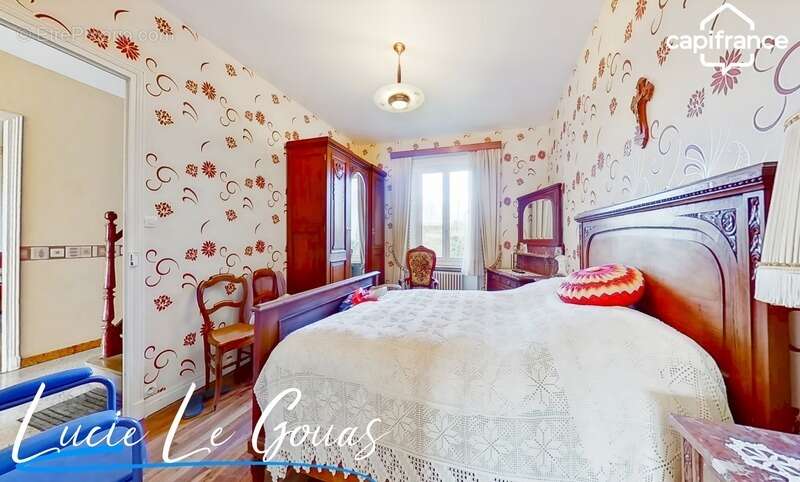 Corps de ferme de 154m² habitable avec grange, dépendances, jardin et verger – Bazailles - photo 4