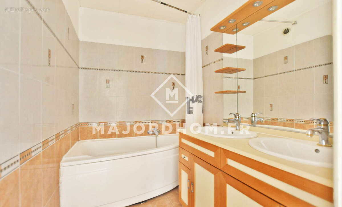 Appartement à MARSEILLE-10E