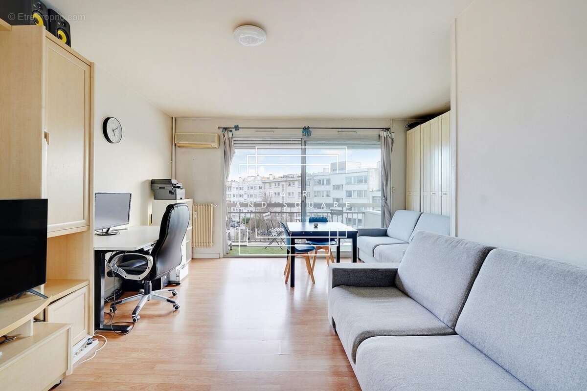 Appartement à NEUILLY-SUR-SEINE