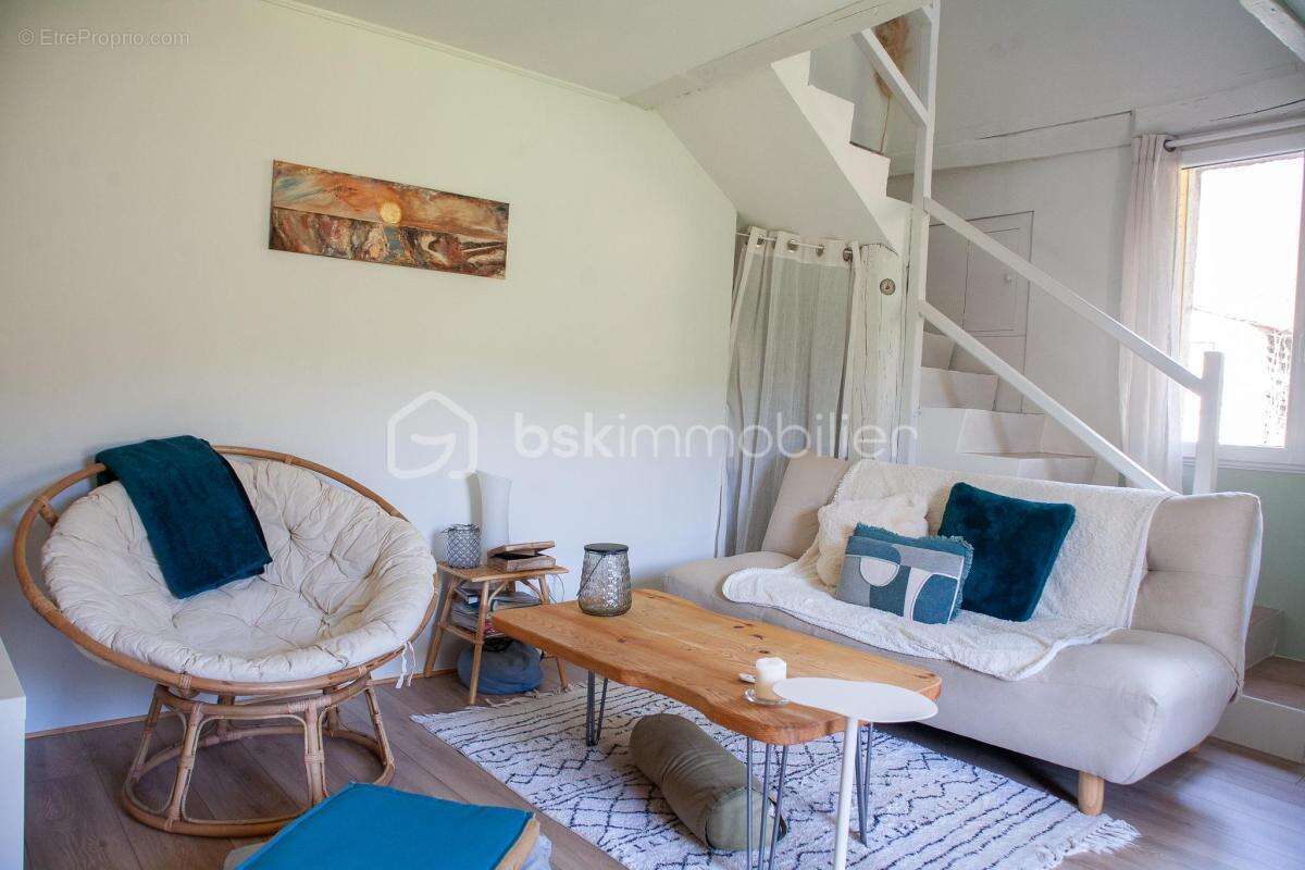 Maison en pierre rénovée avec jardin – DPE C – Joannas - photo 8